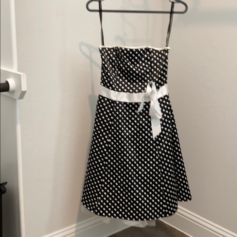 Super cute polka dot strapless dress